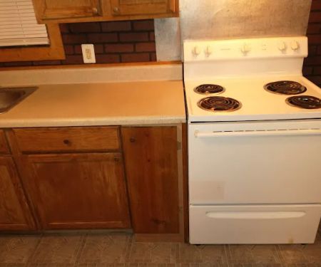 Whispering Oak Community