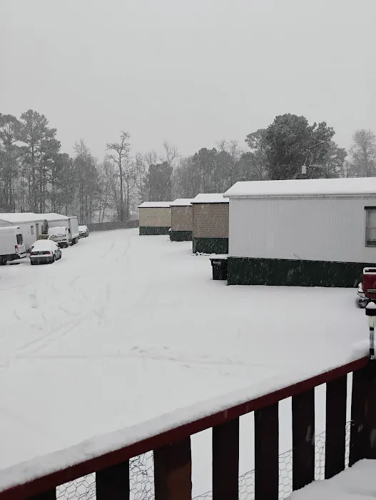 Eden Gate Mobile Home Park Picture 4