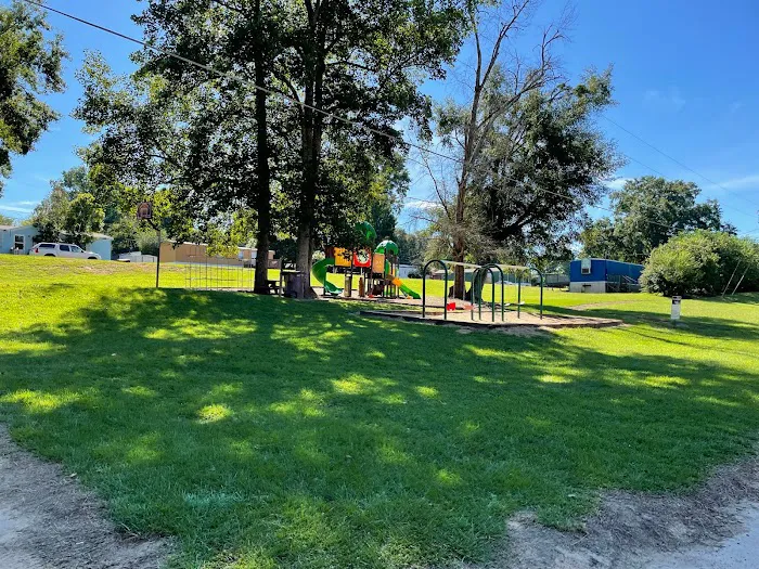 Riverside Estates RV Park Picture 8