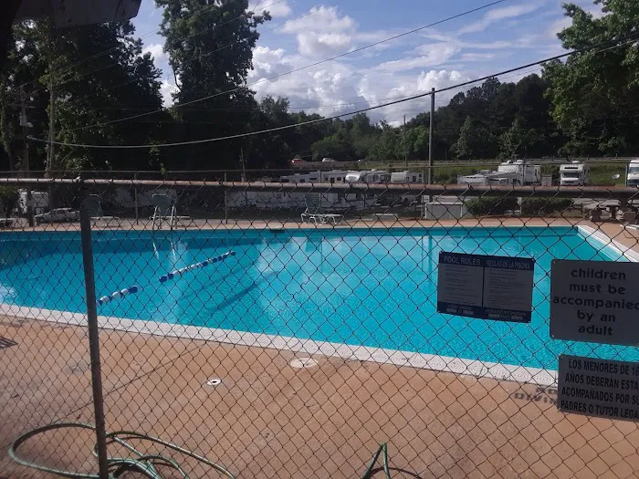 Riverside Estates RV Park Picture 6