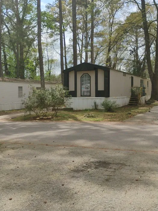 Mill Mobile Home Community Picture 10