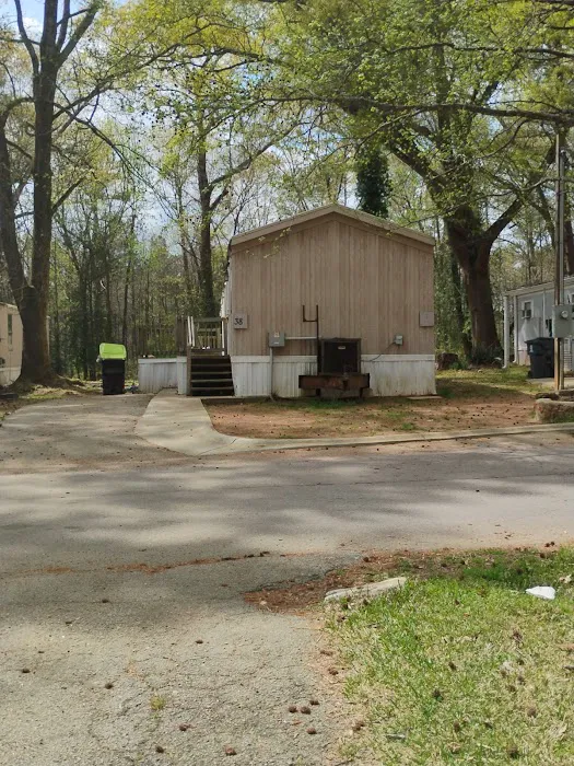 Mill Mobile Home Community Picture 9