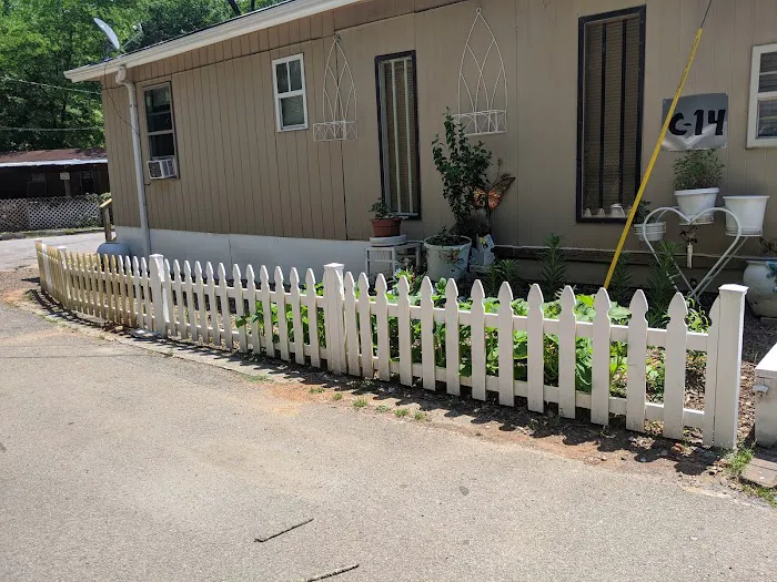 El Bosque Mobile Home Community Picture 10