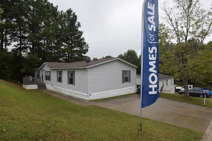 The Village at Six Flags Manufactured Home Community Picture 6