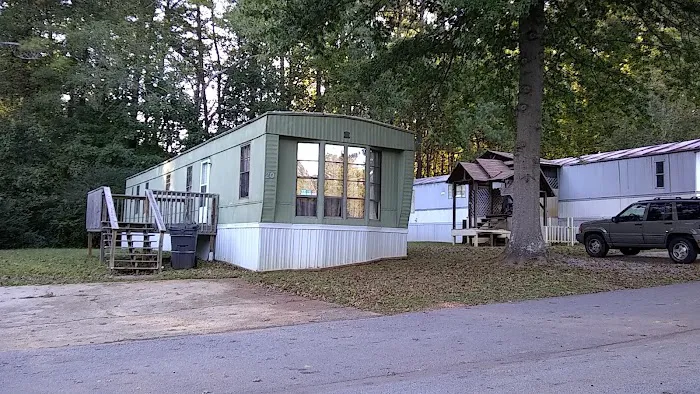 Trailwood Mobile Home Park Picture 1