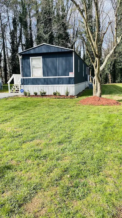 Trailwood Mobile Home Park Picture 2