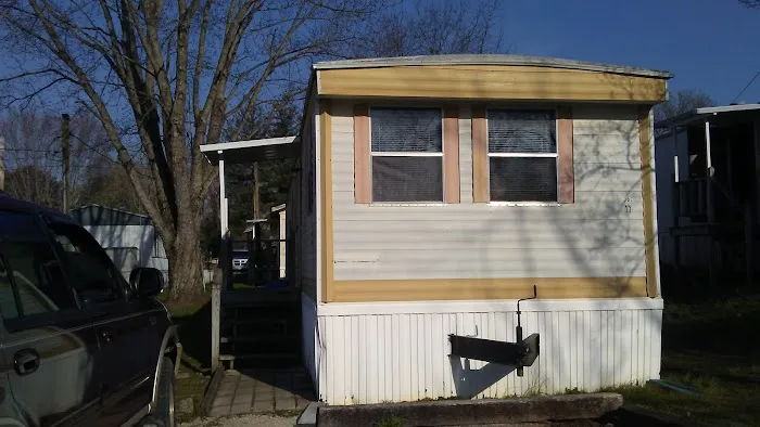 Town N Country Trailer Court Picture 2