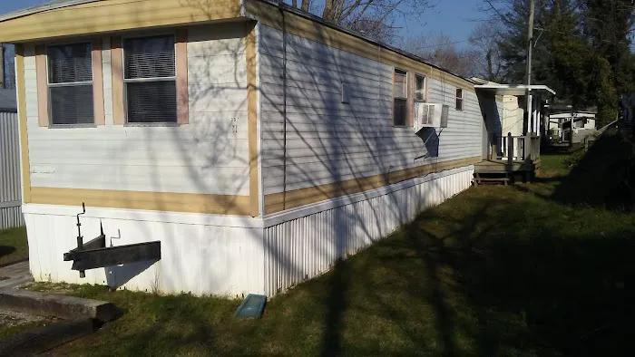 Town N Country Trailer Court Picture 6