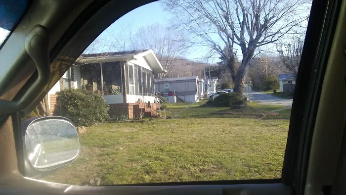 Town N Country Trailer Court Picture 4