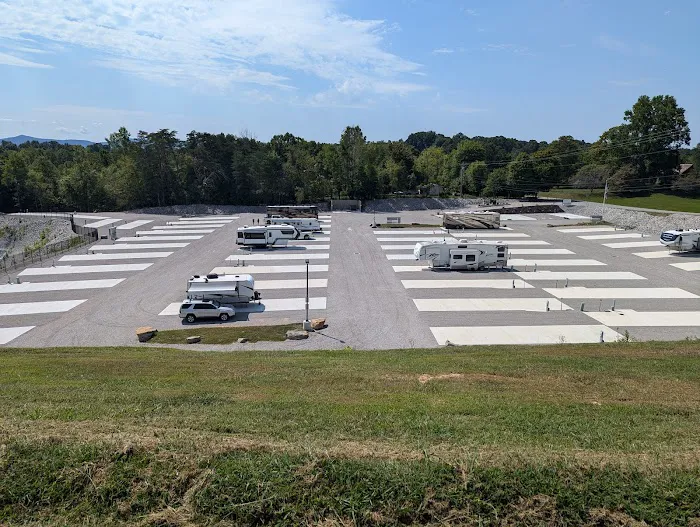 LAKESIDE OASIS RV PARK Picture 4