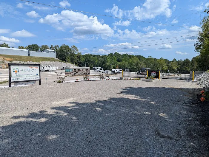 LAKESIDE OASIS RV PARK Picture 9