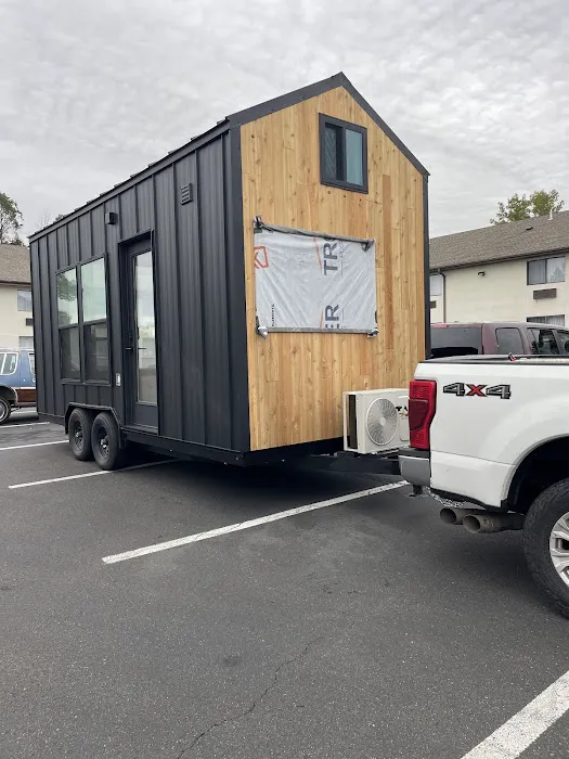 Twin Towers Trailer Park Picture 4