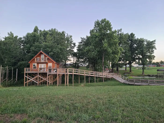 Grand View Cabins and RV Park Picture 1