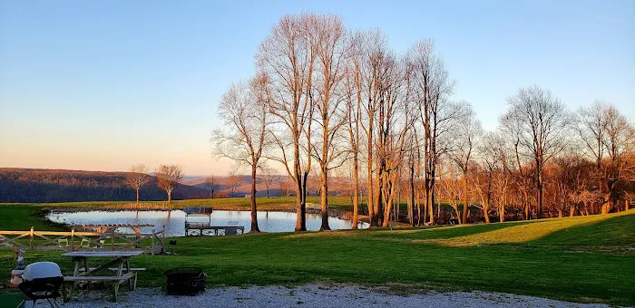 Grand View Cabins and RV Park Picture 7