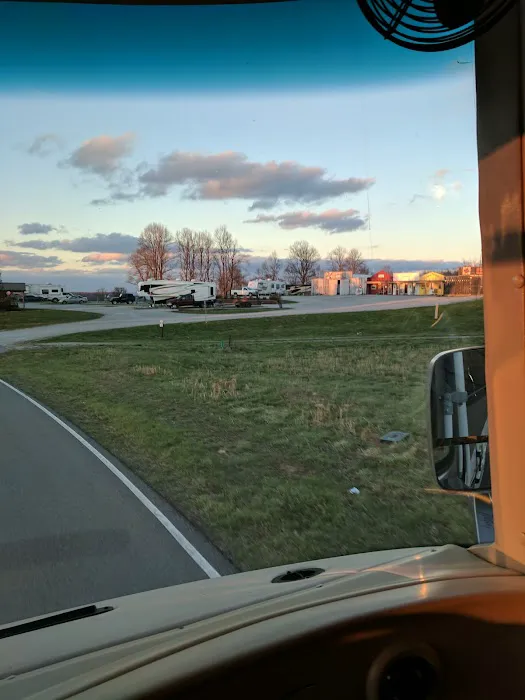 Grand View Cabins and RV Park Picture 8