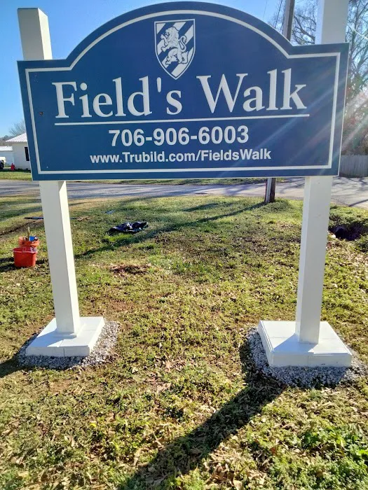 Fields Walk Mobile Home Park Picture 2
