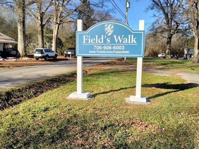 Fields Walk Mobile Home Park Picture 3