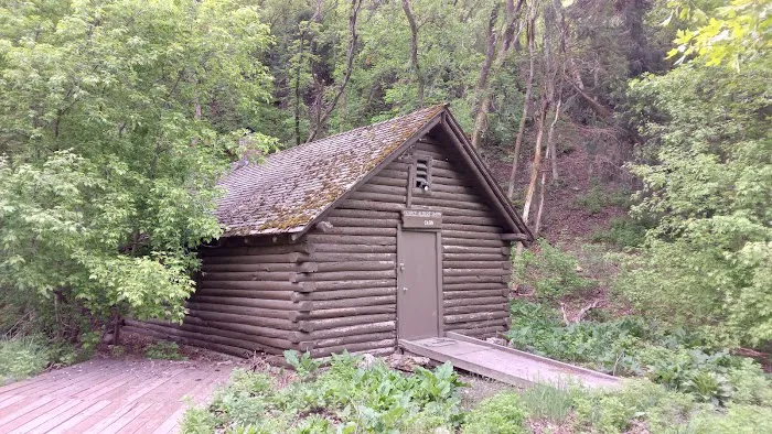 Camp Tracy Picture 8