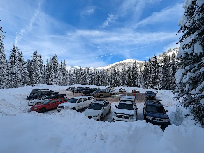 Spruces Campground Picture 10