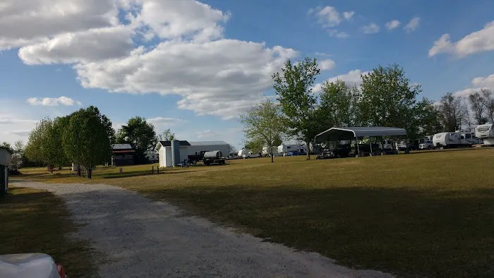 A & A DeLaigle Jr Camper Park Picture 6