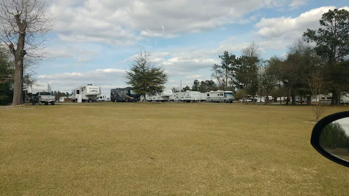 A & A DeLaigle Jr Camper Park Picture 8