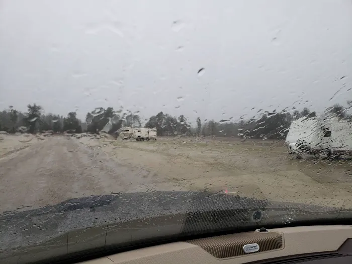 A & A DeLaigle Jr Camper Park Picture 4