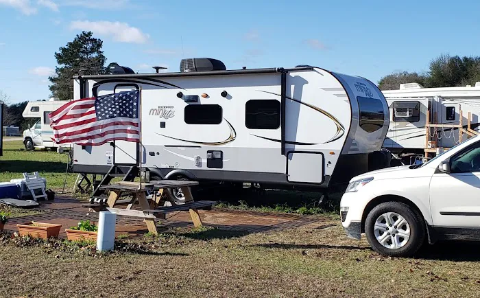 A & A DeLaigle Jr Camper Park Picture 2