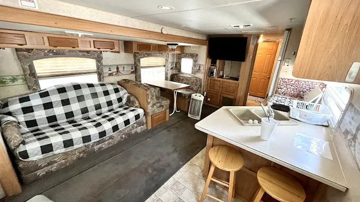 Camp Berg RV Park Picture 5