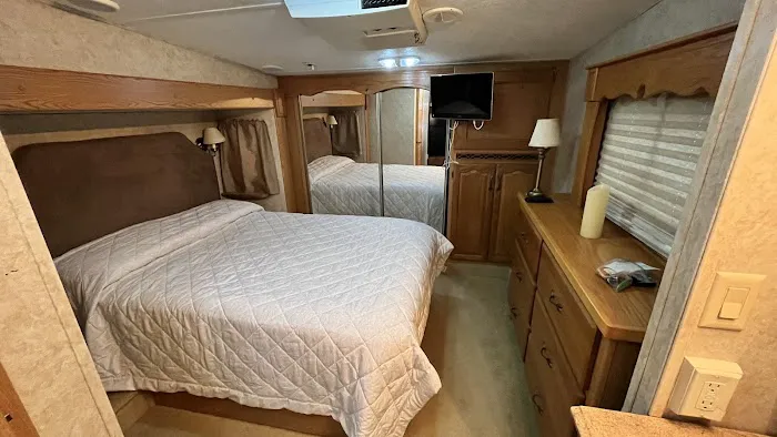 Camp Berg RV Park Picture 3