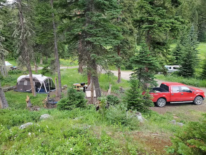 Halfmoon Campground Picture 2