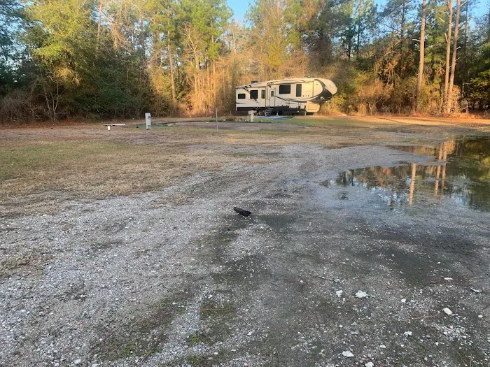 Tiny Woods Campground Picture 9