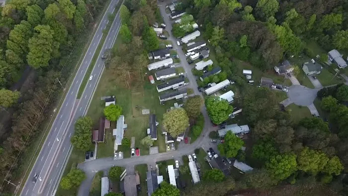 Happy Valley Mobile Home Park Picture 4