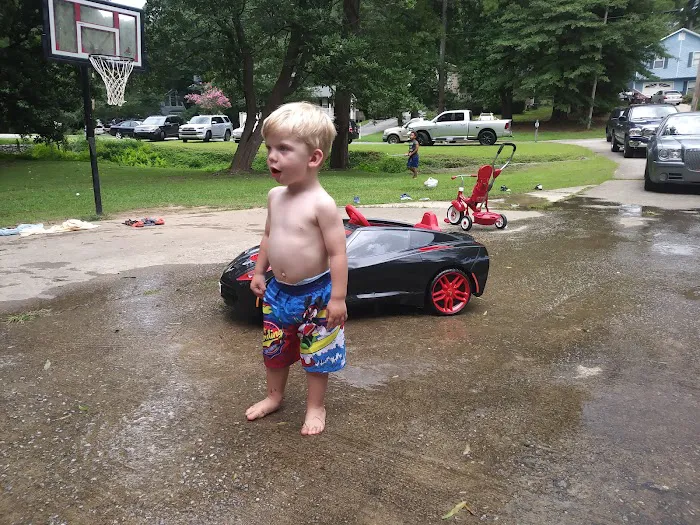 Happy Valley Mobile Home Park Picture 10