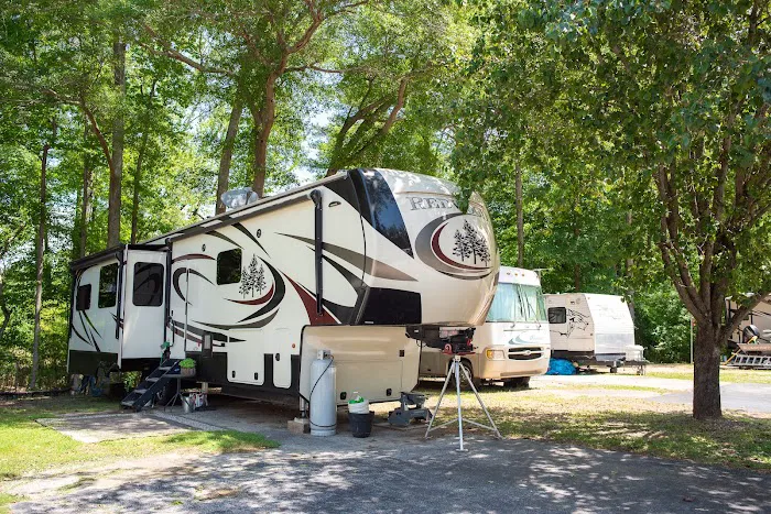 Sweetwater Creek RV Reserve Picture 3