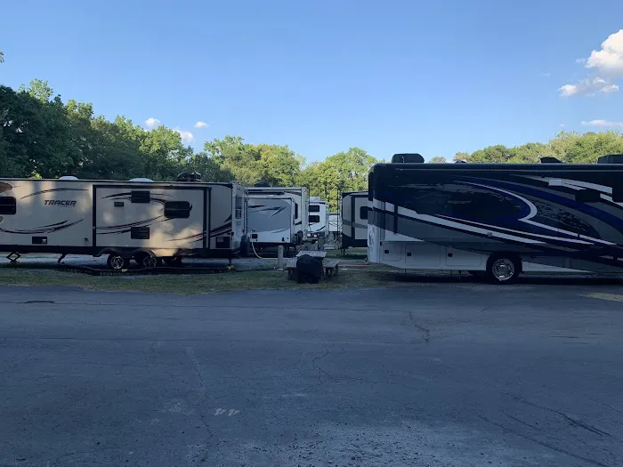 Sweetwater Creek RV Reserve Picture 6