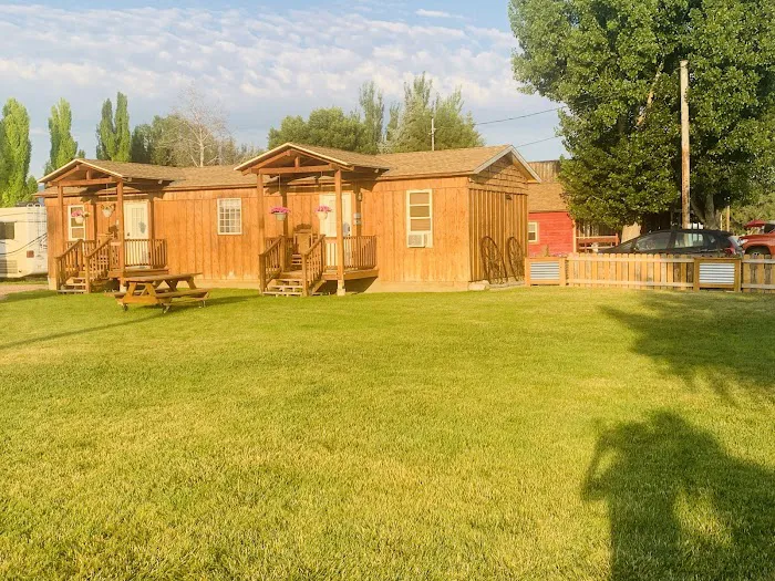 Lazy R Campground & Cabins Picture 7