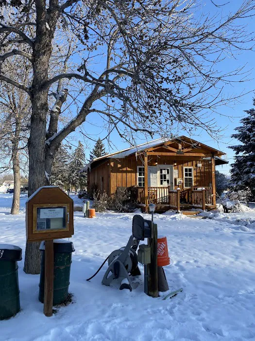 Lazy R Campground & Cabins Picture 6