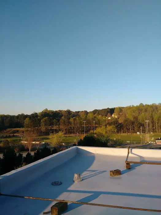 Clayton Village Mobile Home Park Picture 9