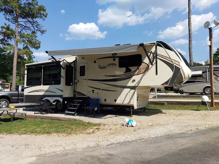 Atlanta South RV Resort Picture 1