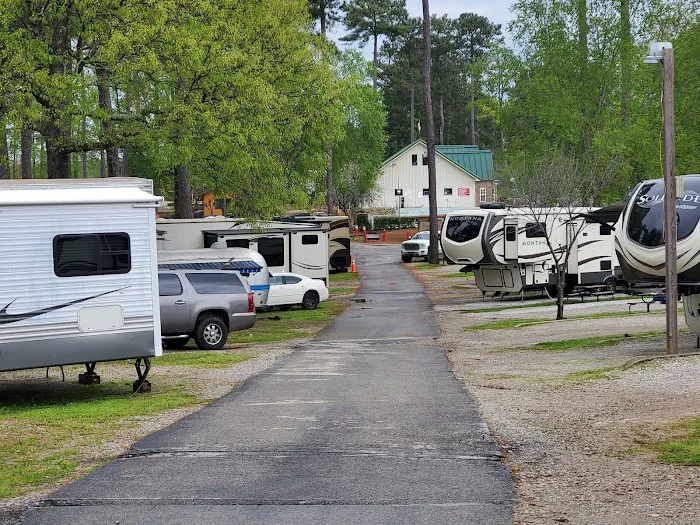 Atlanta South RV Resort Picture 3