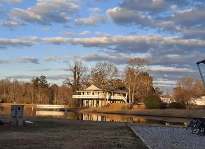 La Costa Mobile Home And RV Park Picture 5