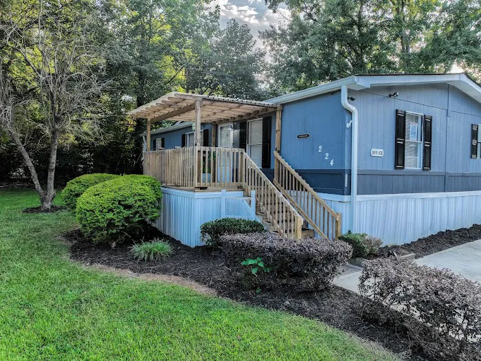 Lithia Springs Estates Picture 2