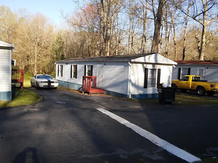 Lithia Mobile Home Park Picture 2