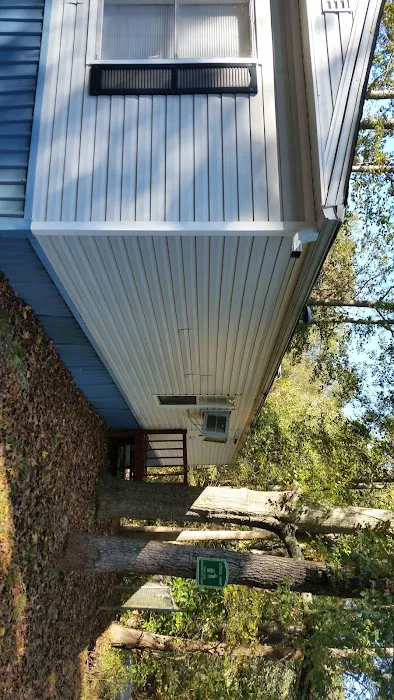 Lithia Mobile Home Park Picture 8