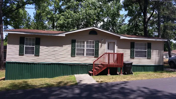 Arbor Village Picture 2