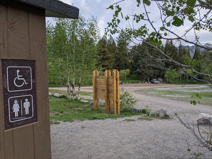 Salamander Flat Trail Head Campground Picture 8