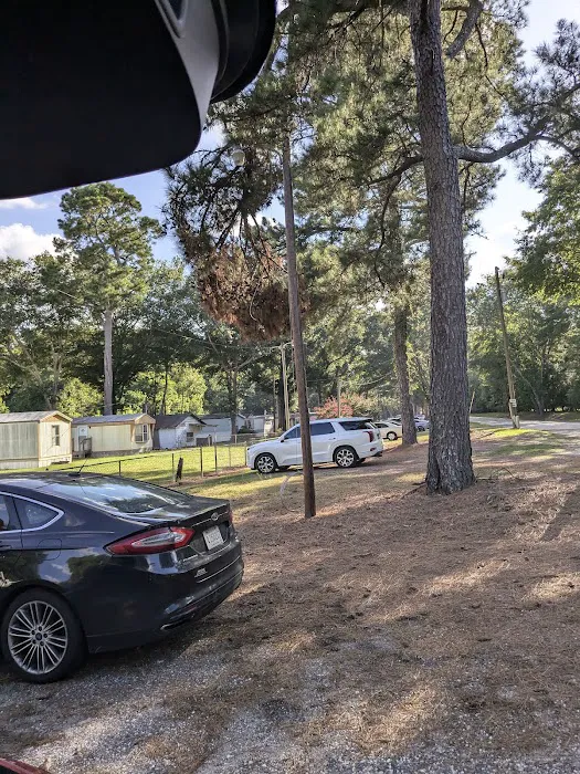 Azalea Court Picture 4