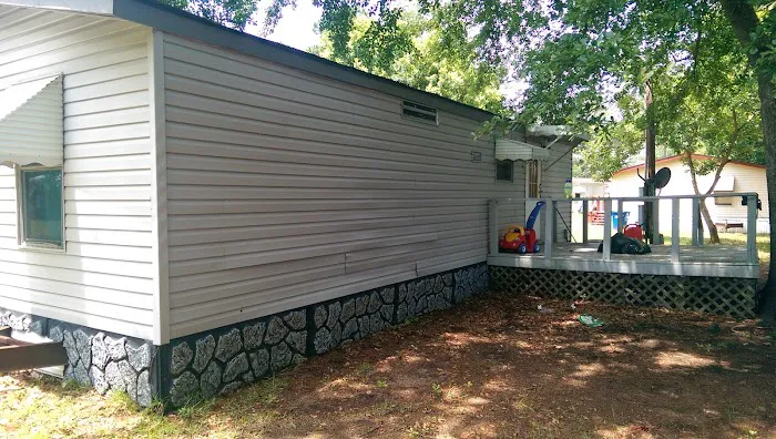 Palmetto Woods Picture 1