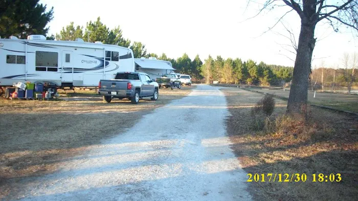 Big Pond RV Park Picture 3