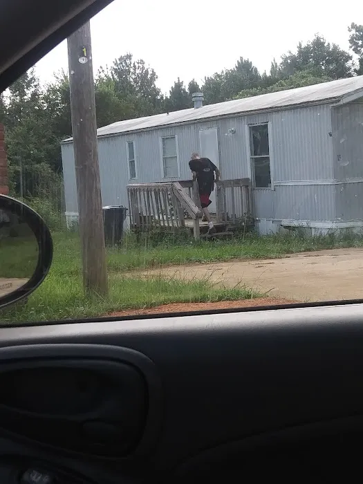 The Oaks Mobile Home Community Picture 2